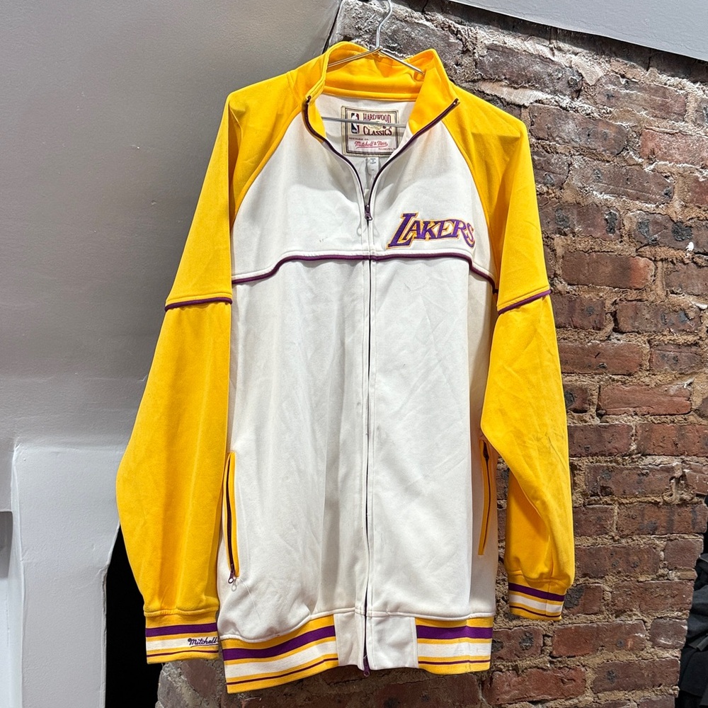 Mitchell & Ness Lakers Yellow and Cream Bomber Jacket signed by Lamar Odom